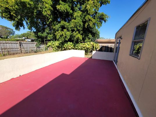 Backyard, Exterior