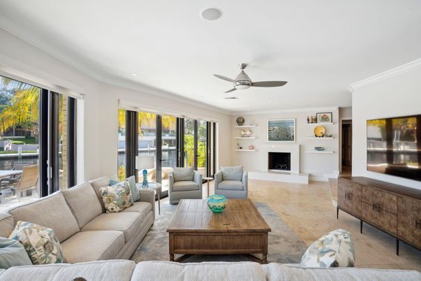 Fireplace, Interior, Living room, Recessed Lighting