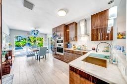 Dining room, Interior, Kitchen, Stainless Steel Appliances, Wood Texture Flooring