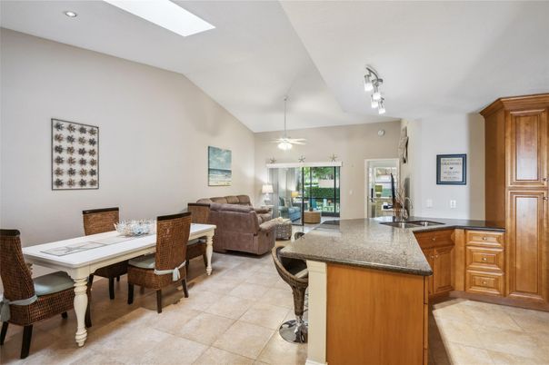 Dining room, Interior, Kitchen, Living room, Recessed Lighting