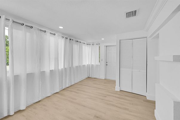 Empty room, Interior, Recessed Lighting, Wood Texture Flooring