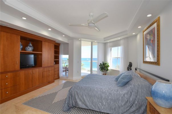 Bedroom, Interior, Recessed Lighting, Water