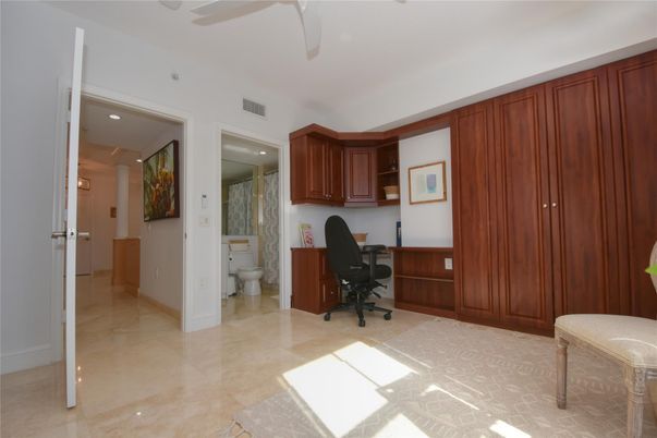 Bathroom, Home Office, Interior, Recessed Lighting