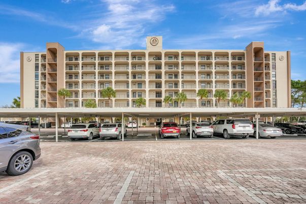 Exterior, Facade, Condo Building