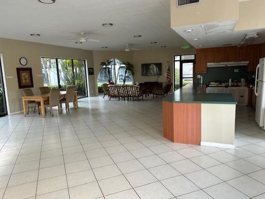 Dining room, Interior, Kitchen, Recessed Lighting