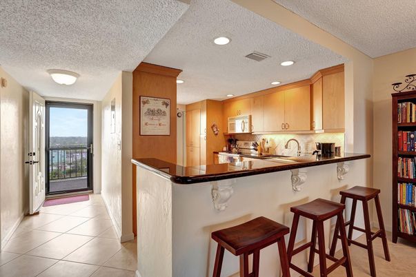 Interior, Kitchen, Recessed Lighting