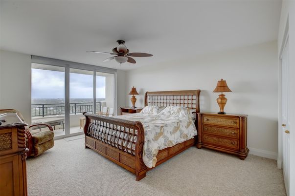 Bedroom, Interior, Water