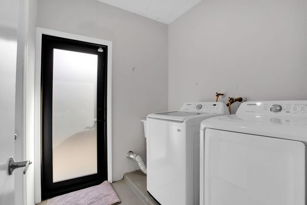 Interior, Washer