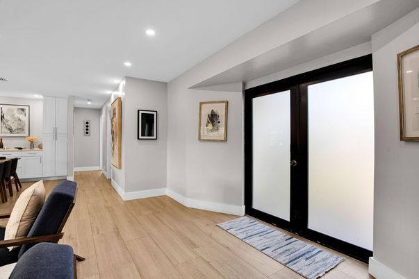 Interior, Recessed Lighting, Wood Texture Flooring