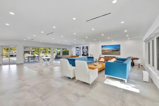 Dining room, Interior, Living room, Recessed Lighting