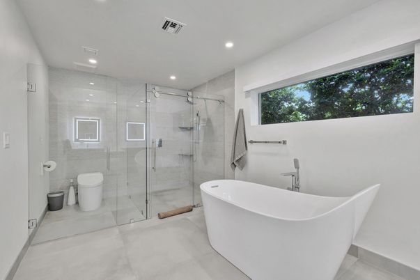 Bathroom, Free Standing Baths, Glass Shower, Interior, Recessed Lighting