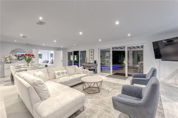 Dining room, Interior, Living room, Recessed Lighting