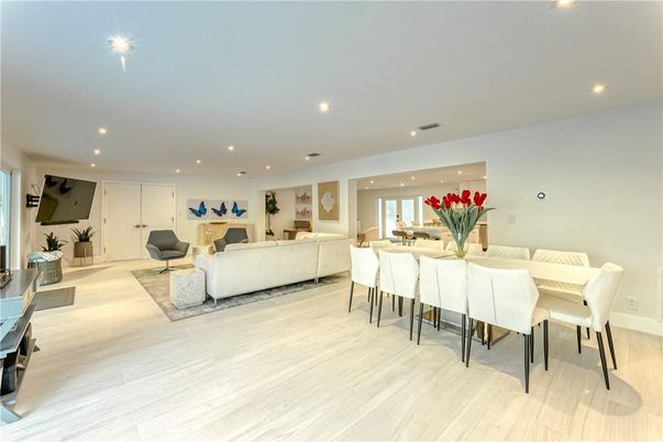 Dining room, Interior, Living room, Recessed Lighting, Wood Texture Flooring