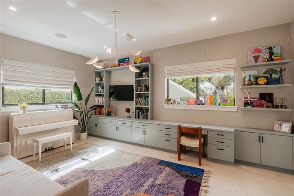 Home Office, Interior, Pendant Lights, Piano, Recessed Lighting