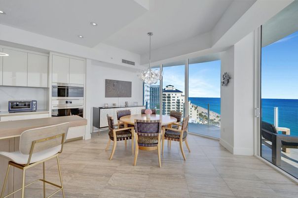 Chandelier, Dining room, Interior, Kitchen, Pendant Lights, Recessed Lighting, Stainless Steel Appliances, Water