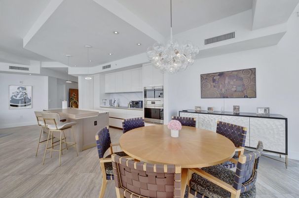 Chandelier, Dining room, Interior, Kitchen, Pendant Lights, Recessed Lighting, Stainless Steel Appliances, Wood Texture Flooring