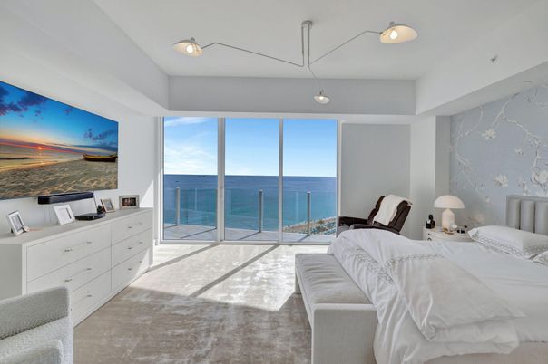 Bedroom, Interior, Water