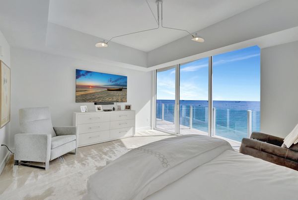Bedroom, Interior, Water