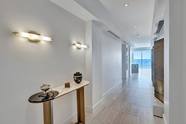 Interior, Recessed Lighting, Water