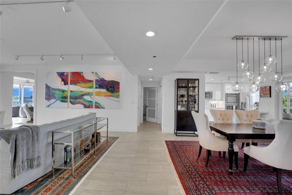 Dining room, Interior, Kitchen, Pendant Lights, Recessed Lighting, Water