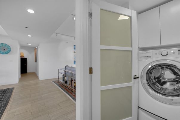 Interior, Recessed Lighting, Utility Closets, Washer