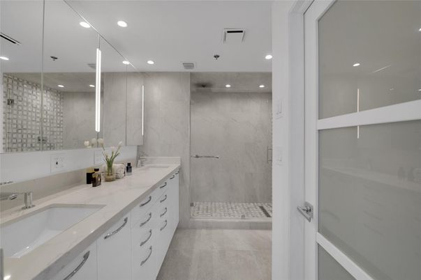 Bathroom, Dual Sink Vanities, Interior, Marble Walls, Recessed Lighting