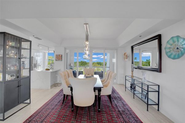 Dining room, Interior, Pendant Lights, Water