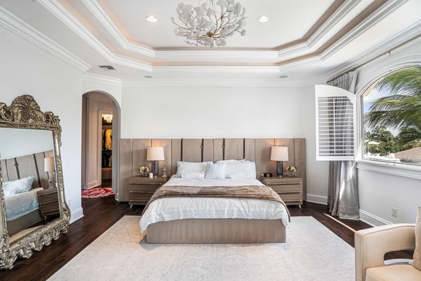 Bedroom, Interior, Pendant Lights, Recessed Lighting, Wood Texture Flooring