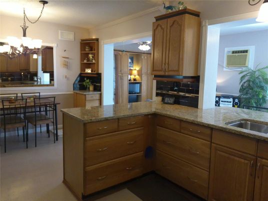 Chandelier, Dining room, Interior, Kitchen