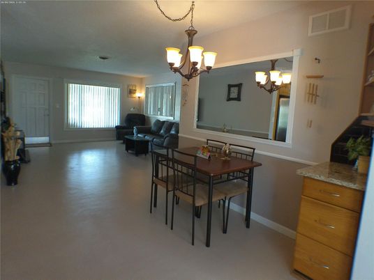 Chandelier, Dining room, Interior, Living room