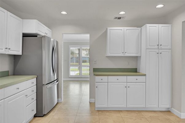 Interior, Kitchen, Recessed Lighting, Washer