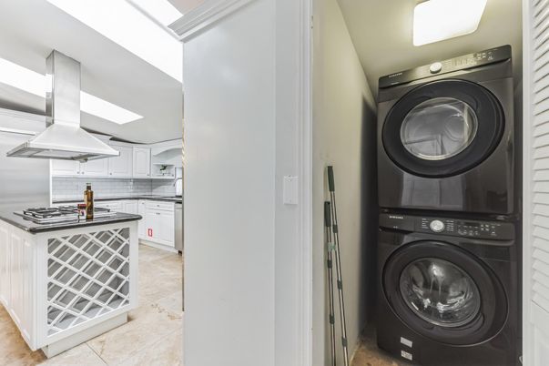Interior, Kitchen, Utility Closets, Washer