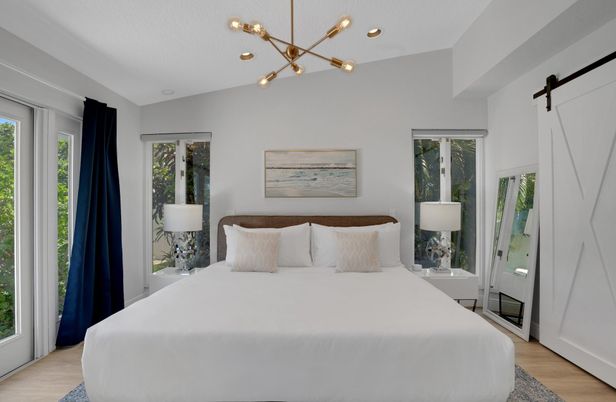 Bedroom, Interior, Pendant Lights, Recessed Lighting, Wood Texture Flooring
