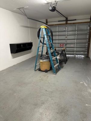 Garage, Interior