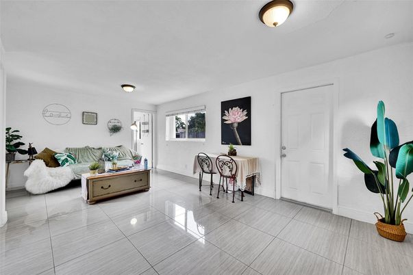 Dining room, Interior