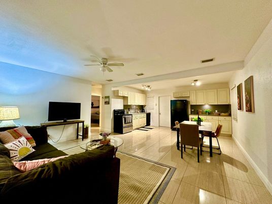 Dining room, Interior, Kitchen, Living room, Stainless Steel Appliances