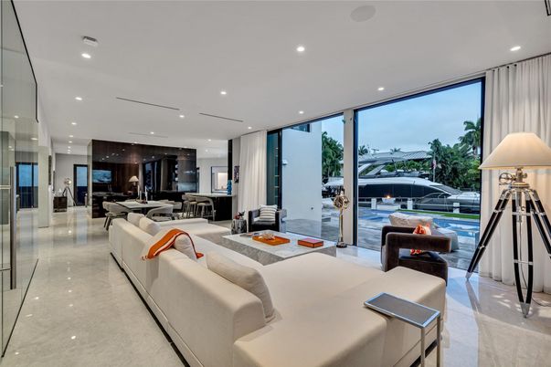 Dining room, Interior, Living room, Pendant Lights, Recessed Lighting