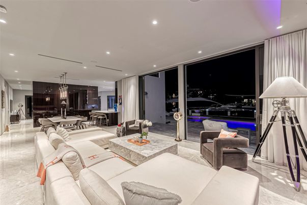Dining room, Interior, Kitchen, Living room, Pendant Lights, Recessed Lighting