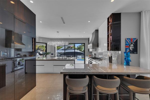 Interior, Kitchen, Pendant Lights, Recessed Lighting, Stainless Steel Appliances