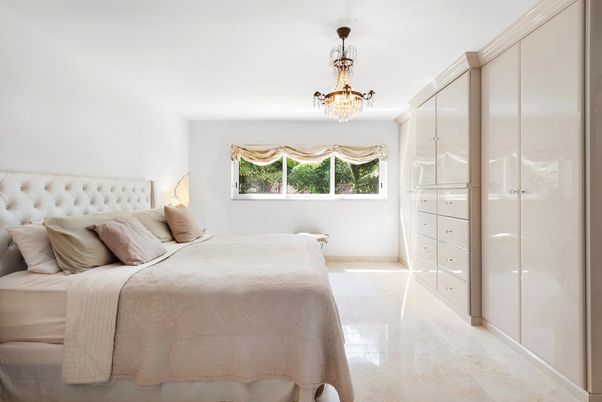 Bedroom, Chandelier, Interior