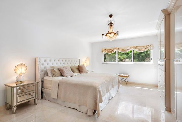 Bedroom, Chandelier, Interior