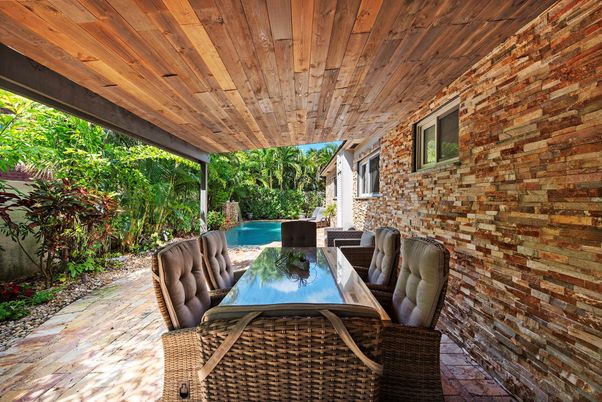 Exterior, Pool