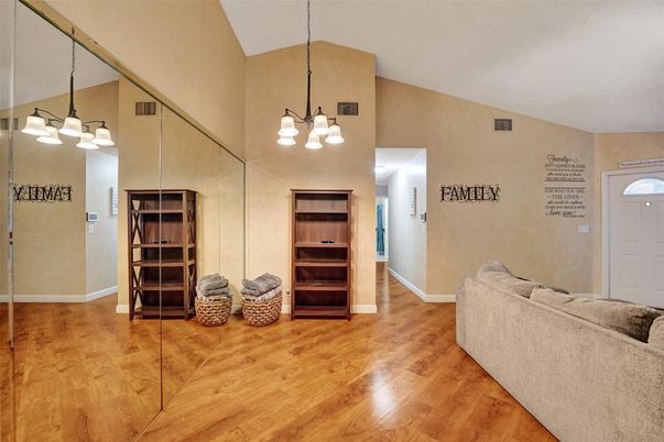 Interior, Pendant Lights, Wood Texture Flooring