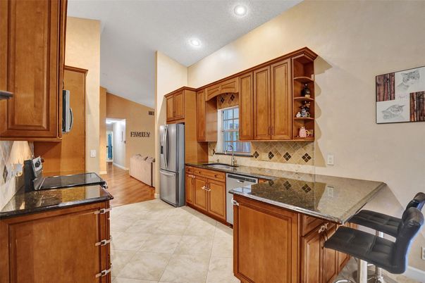 Interior, Kitchen, Recessed Lighting, Wood Texture Flooring
