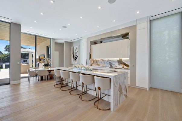 Dining room, Interior, Kitchen, Recessed Lighting, Wood Texture Flooring