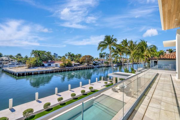 Exterior, Pool, Water