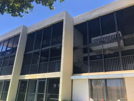 Exterior, Facade, Highrise
