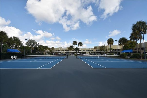 Exterior, Tennis Courts