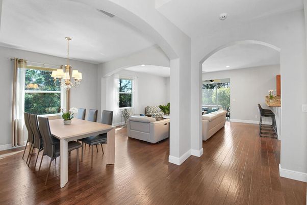 Chandelier, Dining room, Interior, Living room, Recessed Lighting, Wood Texture Flooring