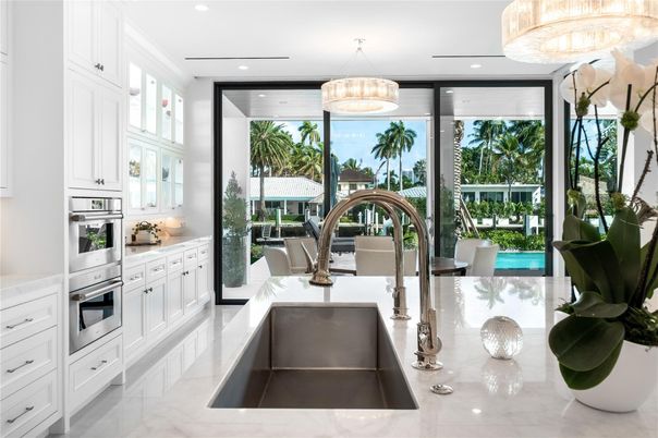 Chandelier, Interior, Kitchen, Recessed Lighting, Stainless Steel Appliances